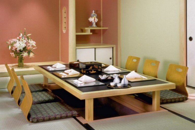 Bàn ăn kiểu Nhật thịnh hành với phong cách sống tối giản